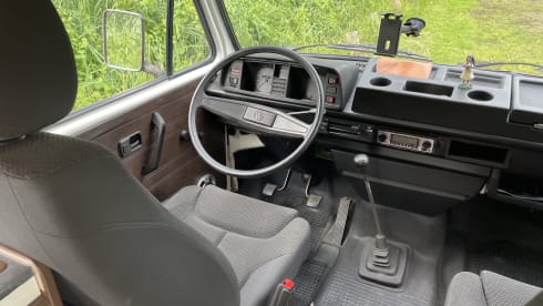Lana – 2p Volkswagen campervan from 1981