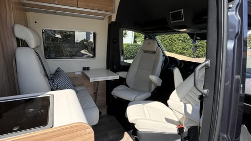 Hogan – 4p Mercedes Hymer 4x4 - 2023