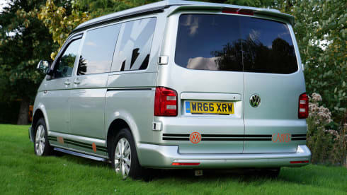 Miles – Miles, der luxuriöse Volkswagen Pop-Top-Wohnmobil mit 4 Schlafplätzen