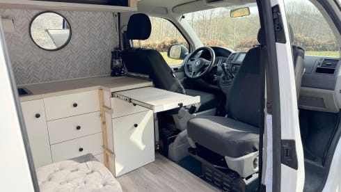 Berni – liebevoll ausgebauter VW T5 mit Charakter 