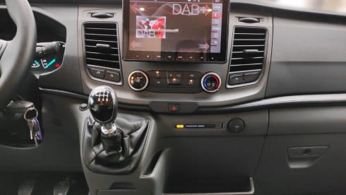 Clyde – Clyde – The stylish one for big dreams