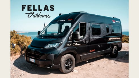 Desert – Premium Outdoor Van Rental