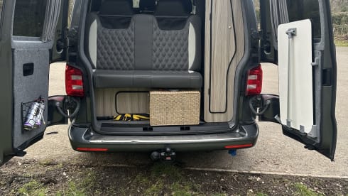 Camper van Dijk – 4 berth Volkswagen Transporter Pop Top Camper