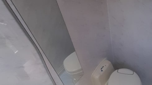 ROXIE – 2 berth Fiat Ducato Ace Motorhome