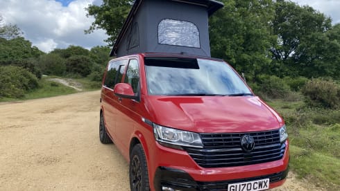 Poppy – 4 berth Volkswagen campervan from 2020
