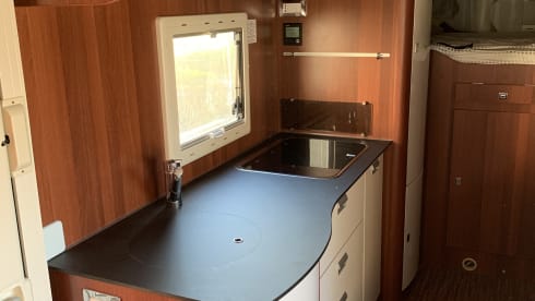 Rimor – Fully equipped camper with every comfort !!