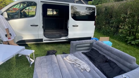 Lexi – 4 berth Vauxhall vivaro 