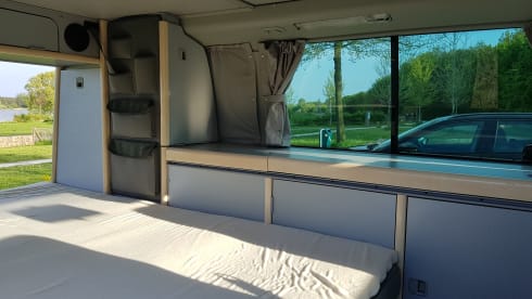 Beautiful and powerful T4 Volkswagen camper bus
