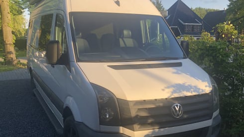 2021 4-person Volkswagen campervan