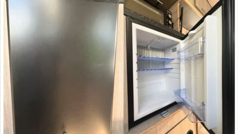 Rollerteam – Citroën-Wohnmobil mit 2 Schlafplätzen aus dem Jahr 2020