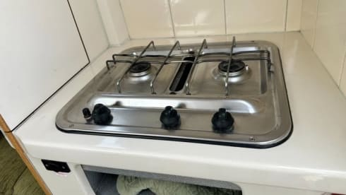 Roma – 2 berth Citroën campervan from 1999