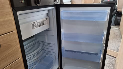 4 berth Peugeot semi-integrated from 2019