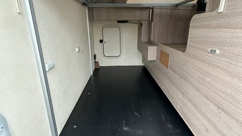 5 person camper| Roller team | Full extras | XL Garage