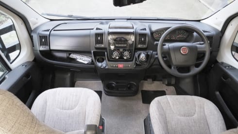 Hendy  – 6 berth Swift edge from 2021