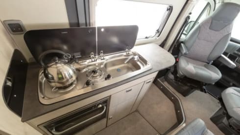 SF24 DWU - Manual Transmission – 4 berth Autotrail campervan from 2024