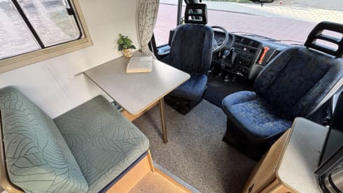 Henk – 2 persoons Fiat Ducato bus uit 1997 met optie voor baby