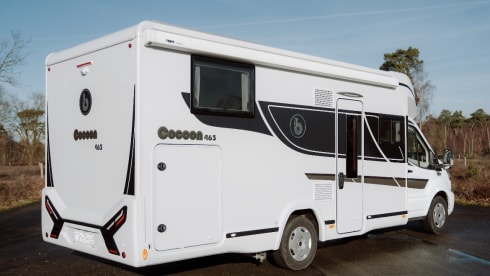 4p Benimar semi-integrated from 2026