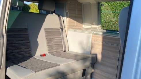 "Sacha"  – Vw Transporter 4 persons 