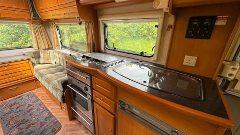 Lulu – 6 Berth Bessacarr 795