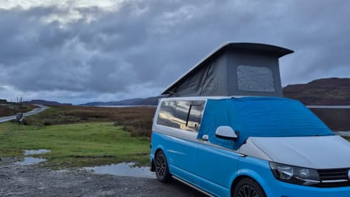 Ozzie – Camper Blue North – VW Transporter