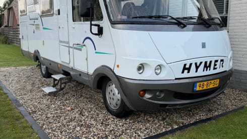 6p Hymer integrated uit 2001