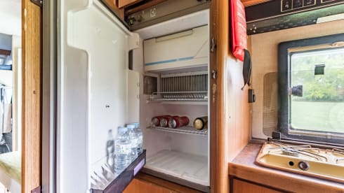 The Dude – Awesome retro camper from 1990