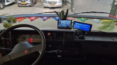 Hurbey π€© β πͺ΄πͺ΄ Off grid retro Hymer ππ