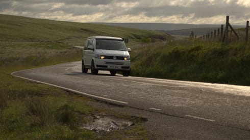 Mabel – 4 berth Volkswagen campervan from 2012
