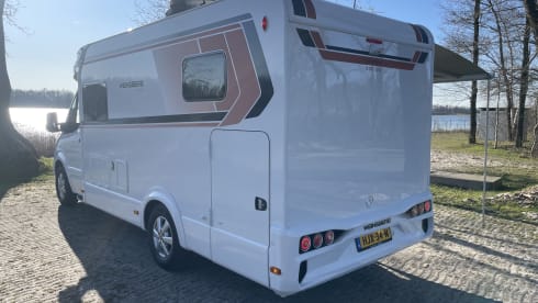 2p Mercedes-Benz semi-integrated from 2024