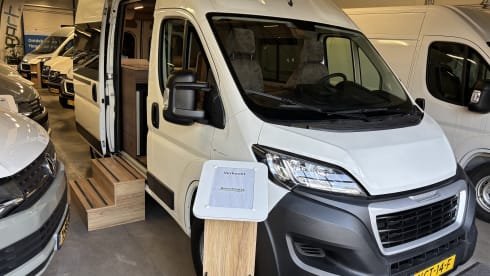 Hooglander – Peugeot bus camper - Bronckhorst Campers