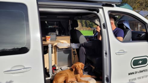 Evie – EV Camper ⚡️ 100% electric