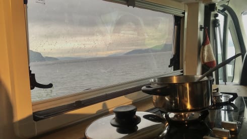Peus – Off-grid camper with new interior 2023