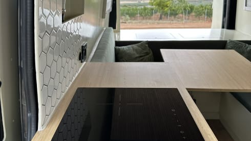 Sprinter – Luxury Mercedes Sprinter campervan