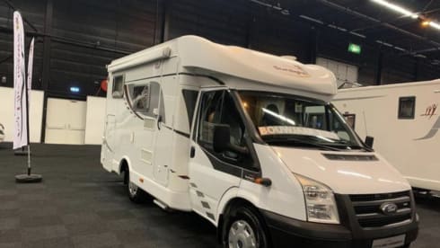 2p Sunlight semi-integrated uit 2009