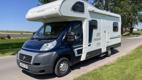 Oliver – Superb 6 berth Swift Motorhome