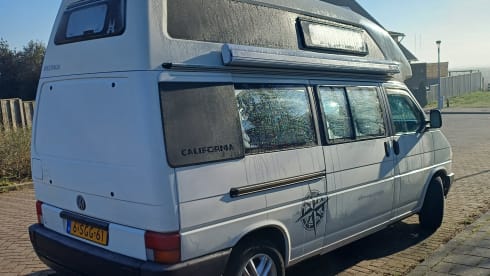 Bossanova – 4p Volkswagen bus from 1995