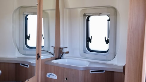 Atmospheric 4p Knaus Boxstar Family bus camper