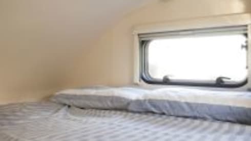 Luca – Luca – Motorhome – Sleeps 6 – Travels 6 (Dublin)