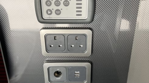 VW_VACAY – 4 berth Volkswagen campervan from 2020