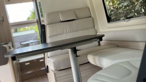 ARCHOROA – Dreamer Camper Five 5p campervan - 2024 (Gent)