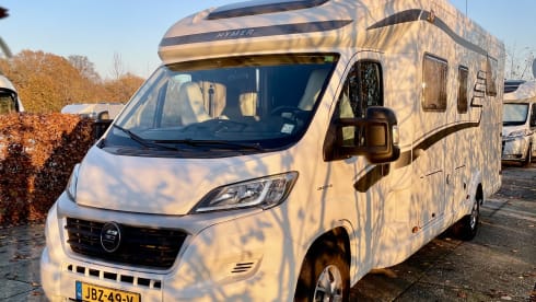 Hymer T 698CL 180pk half integraal 2016