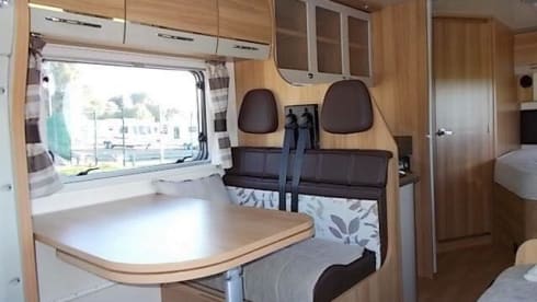 Doodles – Luxe Bailey-camper