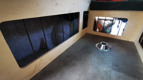 Cozy Custom Volkswagen T6.1 (Automatic!)