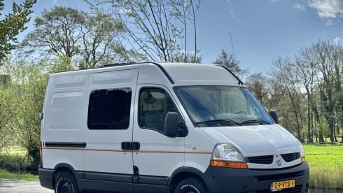 Benny – Offgrid Renault master 2P NEW! 