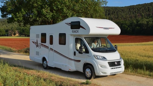 Pinguin Camper SK578S – 2018 family camper!