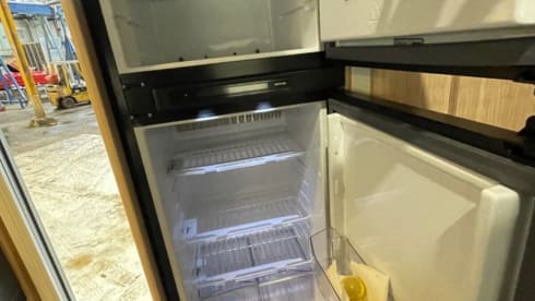 Ernie – 4 berth Sunlight T68 with end bedroom insurance included 