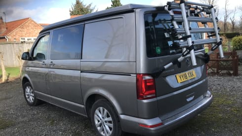 4 berth Volkswagen bus from 2018