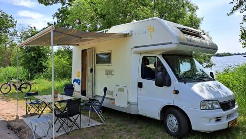 Cas – Family camper - bunk bed