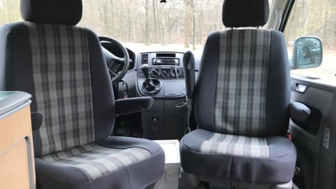 California 4motion – Beautiful T5 for rent for trips within the Netherlands