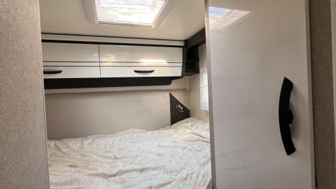 Wayfarer – 5p McLouis semi-integrated from 2025